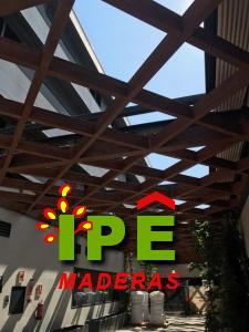 pergola cruzada en Aravaca