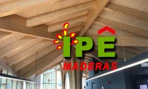 Porche de madera en Cataluña